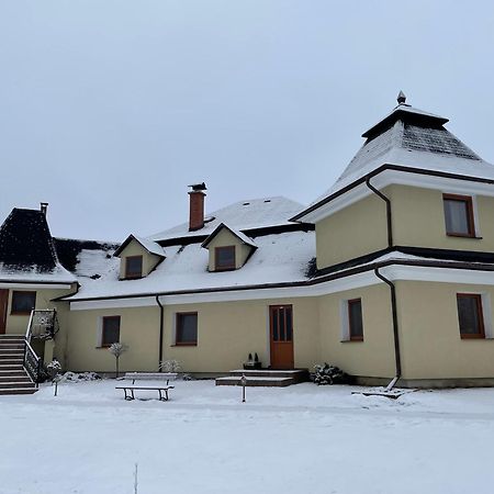 Penzion U Dvoch Levov Оравски-Подзамок Экстерьер фото